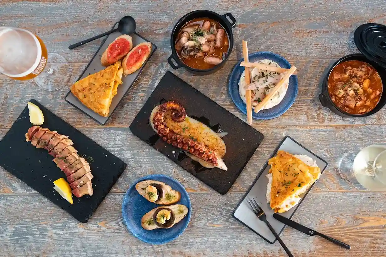 Centric Mahon Tapas