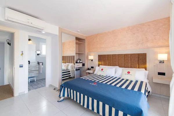 hotel sa barrera menorca