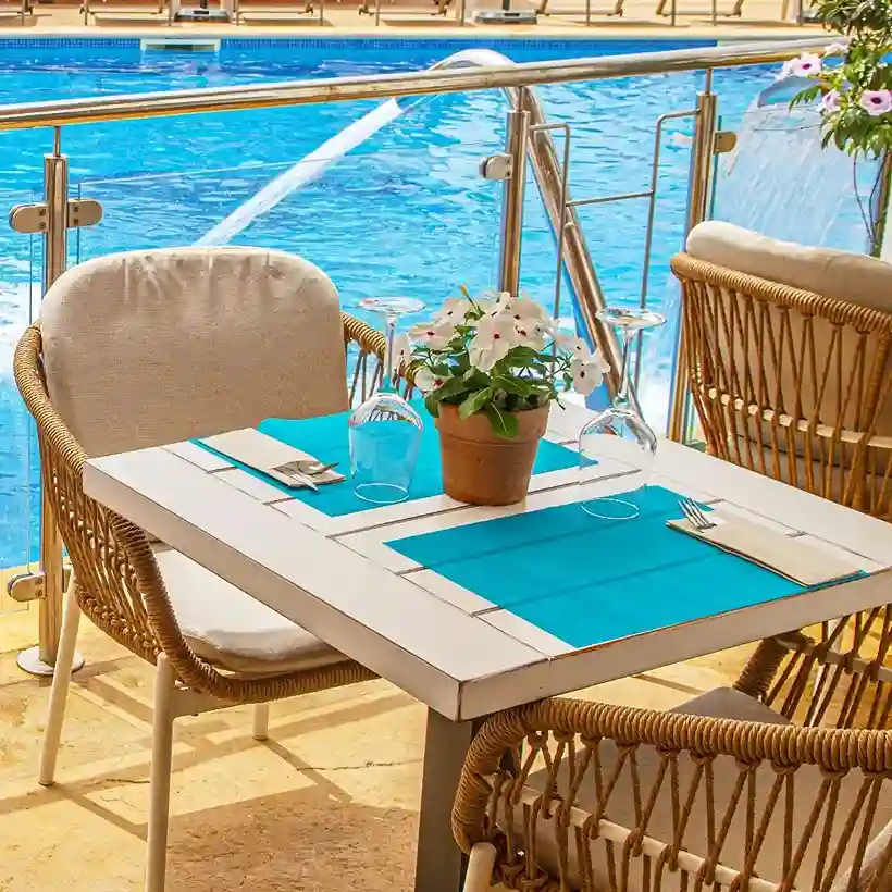 bona vida restaurant menorca cala galdana