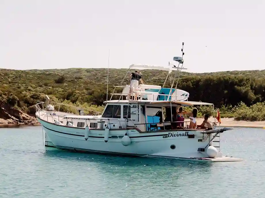 llaut menorca charter