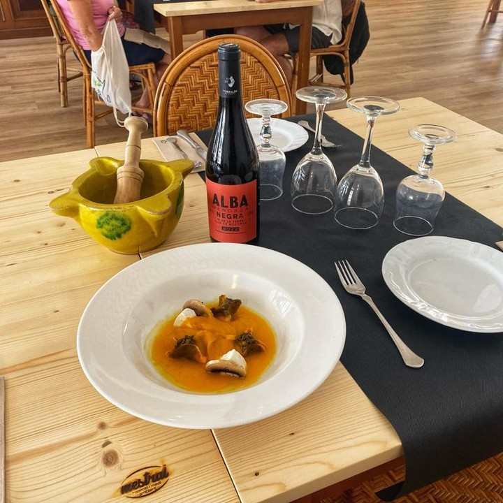 ca n'aguedet restaurant es mercadal