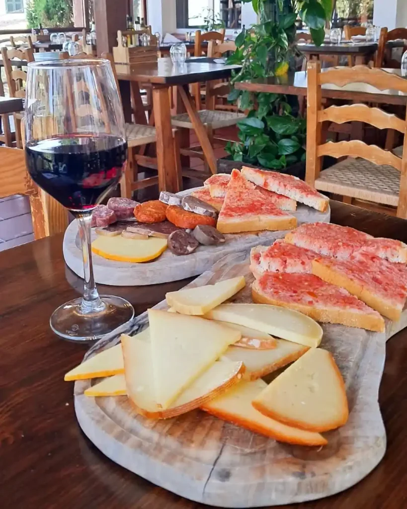 restaurants es mercadal menorca