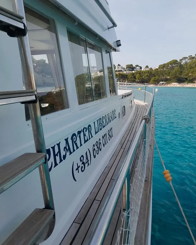 libermare charter menorca